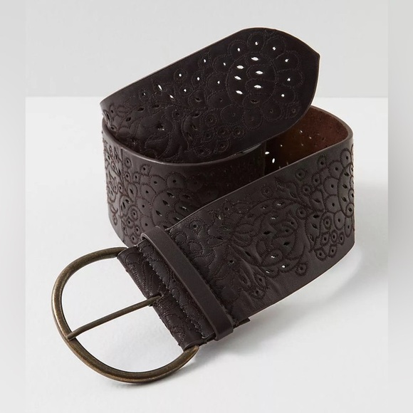 Free People| ‘Laurel’ Leather Embroidered Hip Belt - Picture 6 of 12